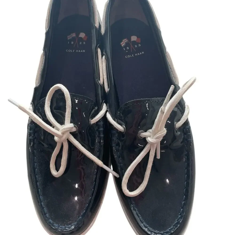 Cole Haan Navy Patent Leather Nantucket Loafers 9 NWOT Boat Shoes W05747
